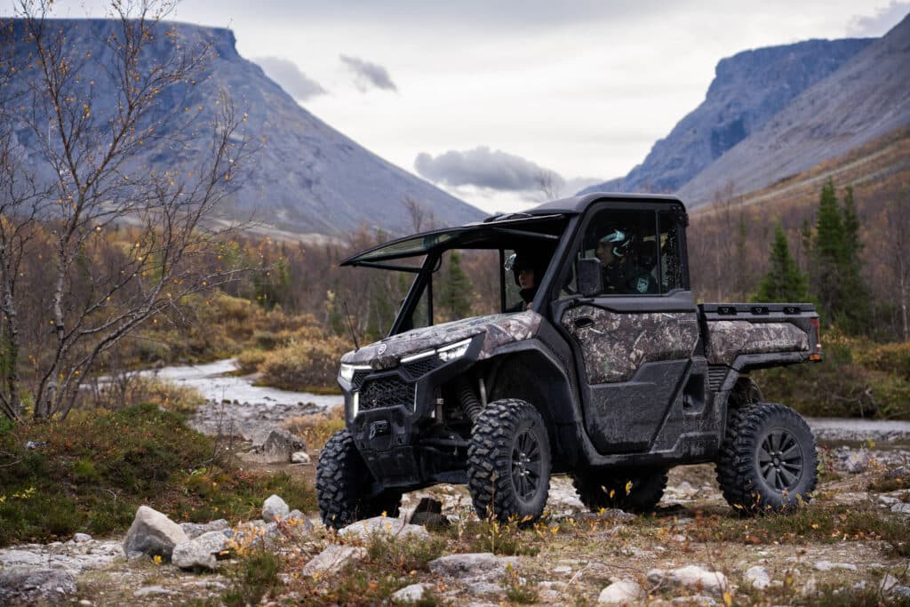 Премиальный 3-местный мотовездеход от CFMOTO — UFORCE U10 PRO EPS HIGHLAND